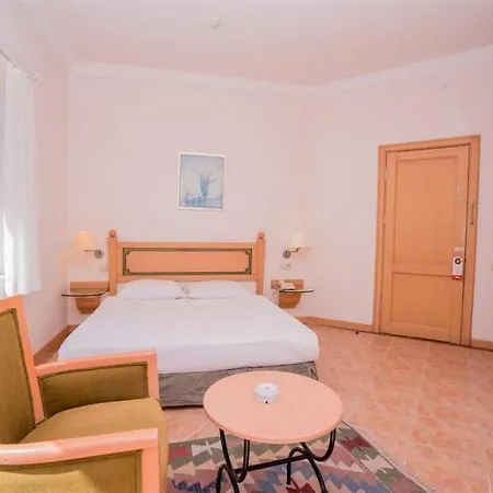 Amilla Hotel 4*